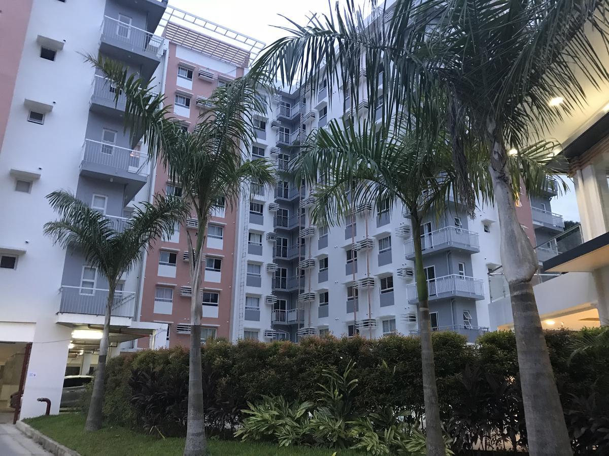 Mivesa Garden Residences By Cec セブ市 エクステリア 写真