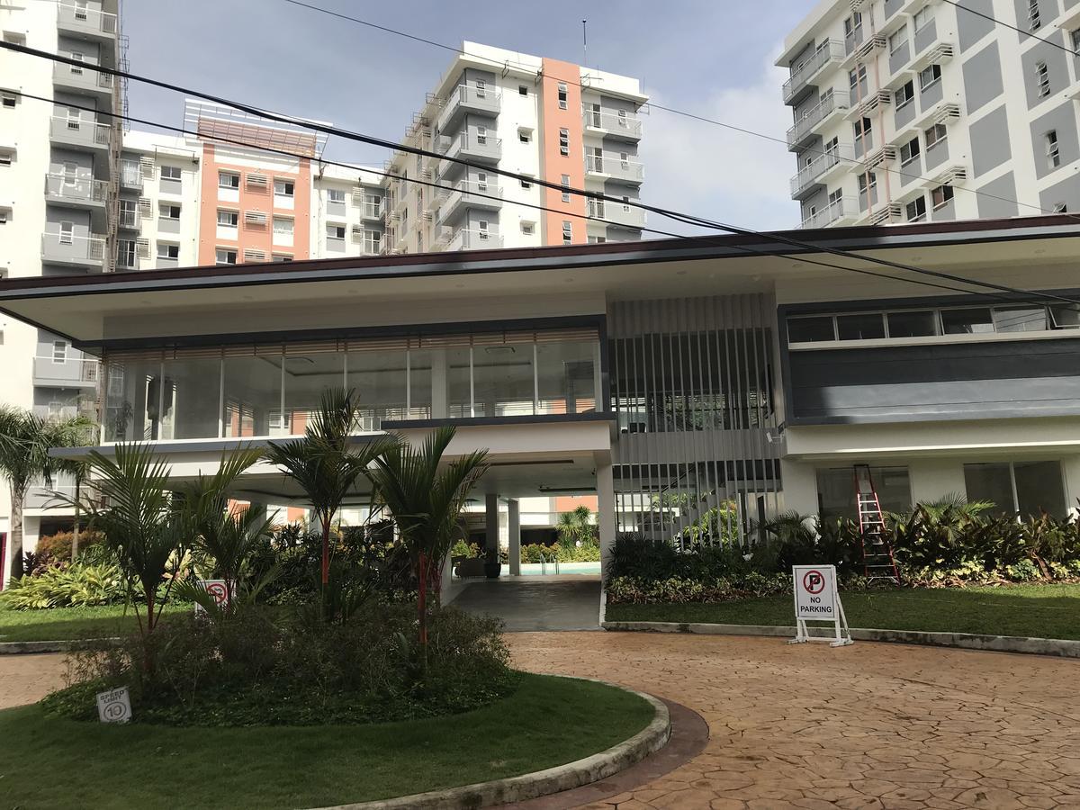 Mivesa Garden Residences By Cec セブ市 エクステリア 写真